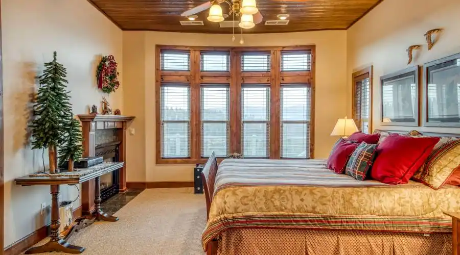 42401 Canyon Vista ln, Shaver Lake, California, United States, 4 Bedrooms Bedrooms, 11 Rooms Rooms,3 BathroomsBathrooms,Residential,For Sale,Canyon Vista ln,919079