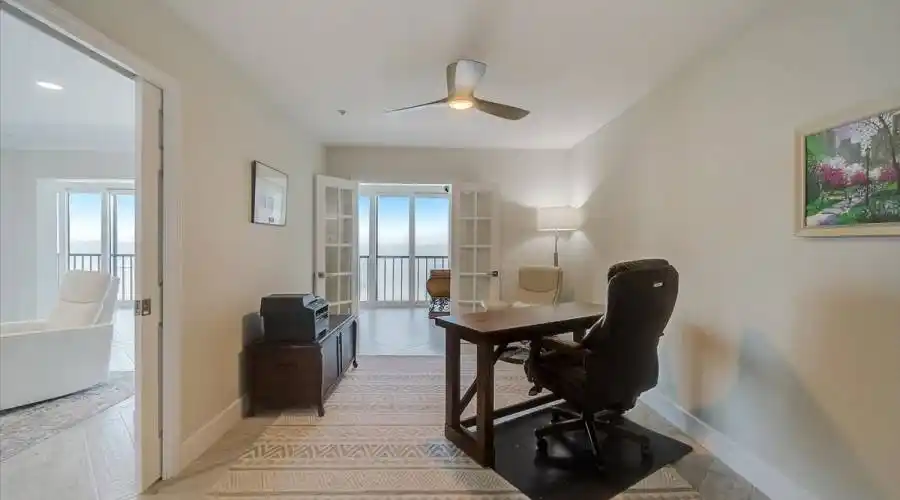 4545 Bay Club Dr, Florida 34210, United States, 3 Bedrooms Bedrooms, 5 Rooms Rooms,2 BathroomsBathrooms,Condo,For Sale,Bay Club,921068