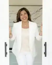Mandana Tavakoli